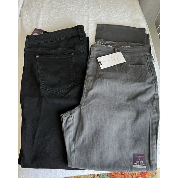 Bundle Gloria Vanderbilt Jeans Black /Grey Rinse Rail Straight Slimming NWT S-18 - Picture 1 of 10